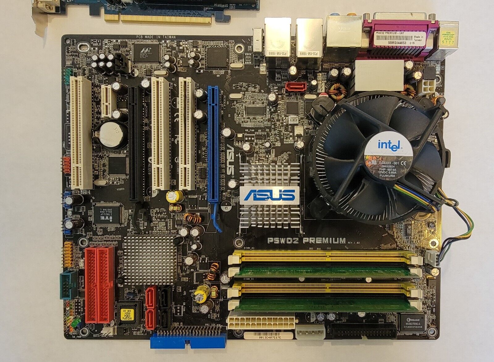 ASUS P5WD2 Premium LGA 775 Intel 955X ATX Motherboard w/ 3.00GHz CPU 1GB Ram 