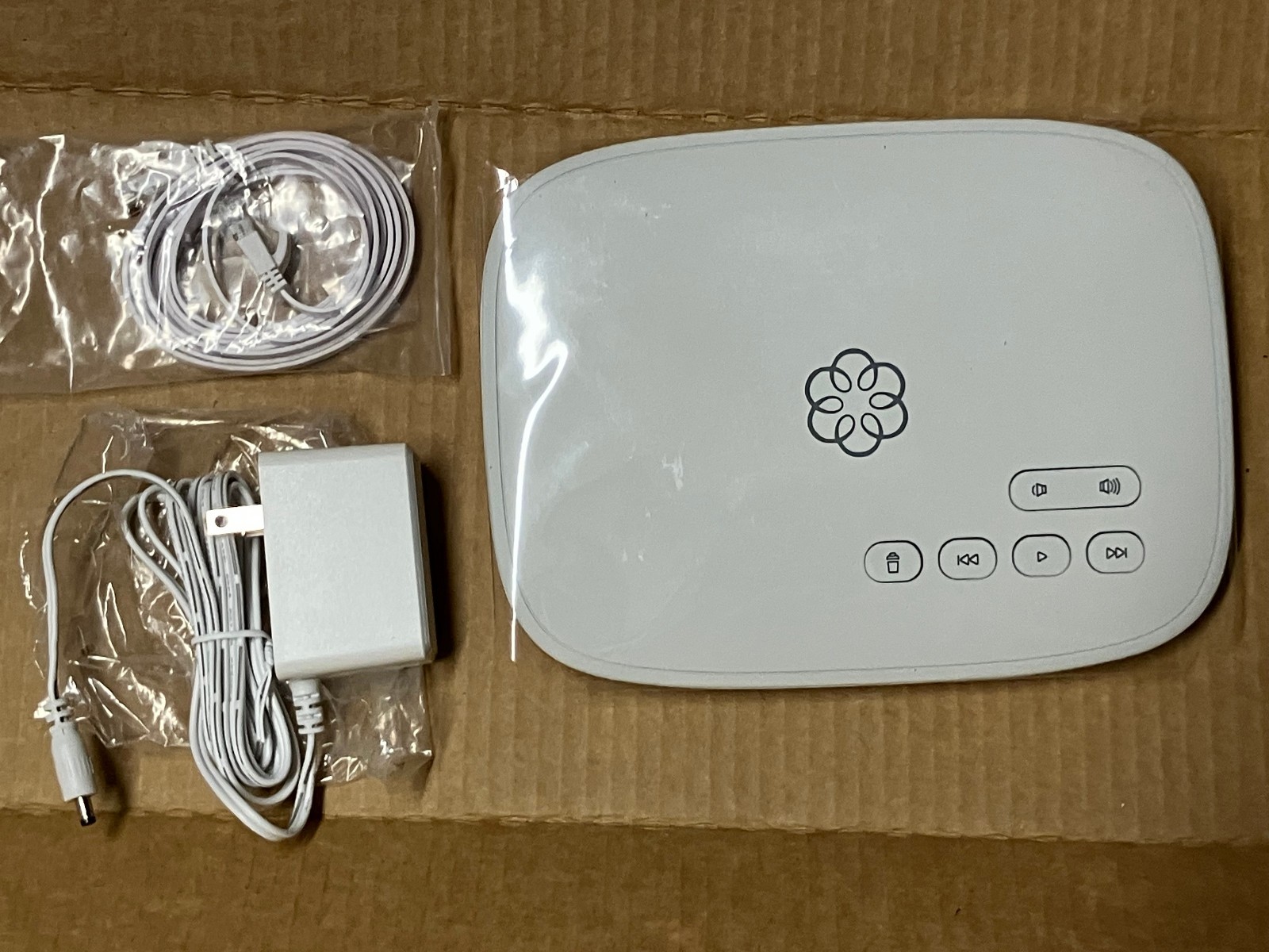 Ooma OOMAPG White Phone Genie Home Service VoIP Adapter With Manual