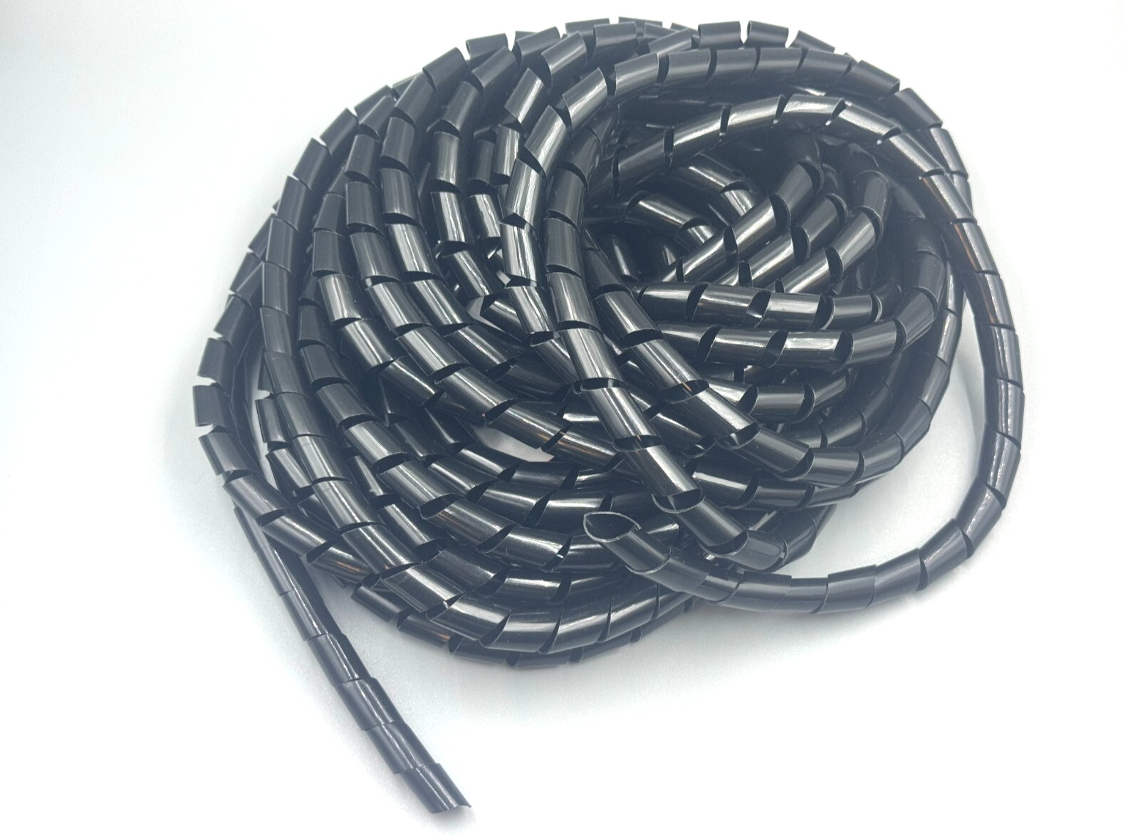 5/8" (16mm) Dia x15 ft long Spiral Cable protective wrap  black