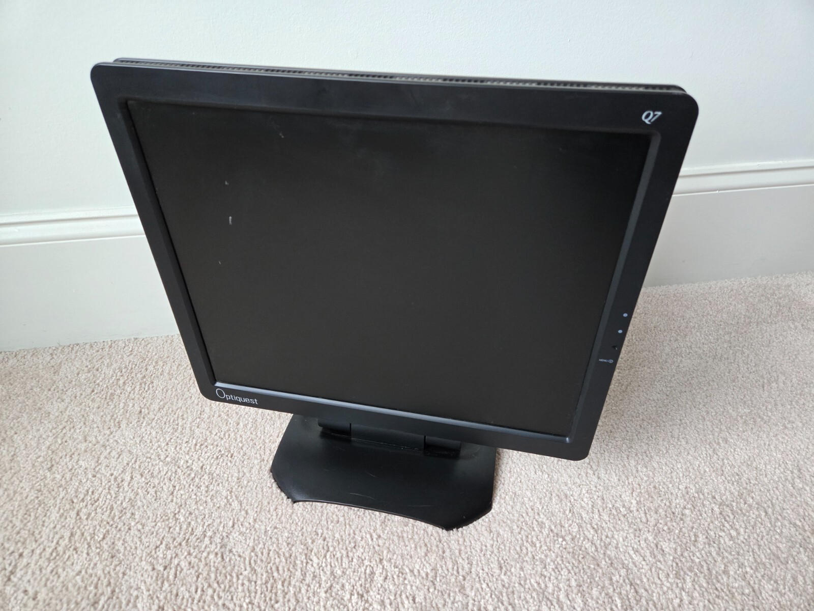 ViewSonic Optiquest Q7 17" LCD Flat Panel Desktop Computer Monitor VS10807