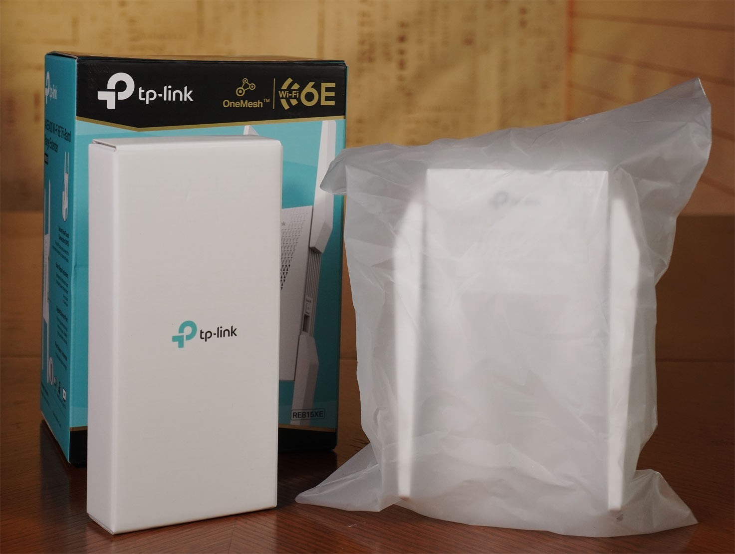 TP-Link RE815XE AXE5400 Wi-Fi 6E Tri-Band Range Extender | OneMesh | Open Box