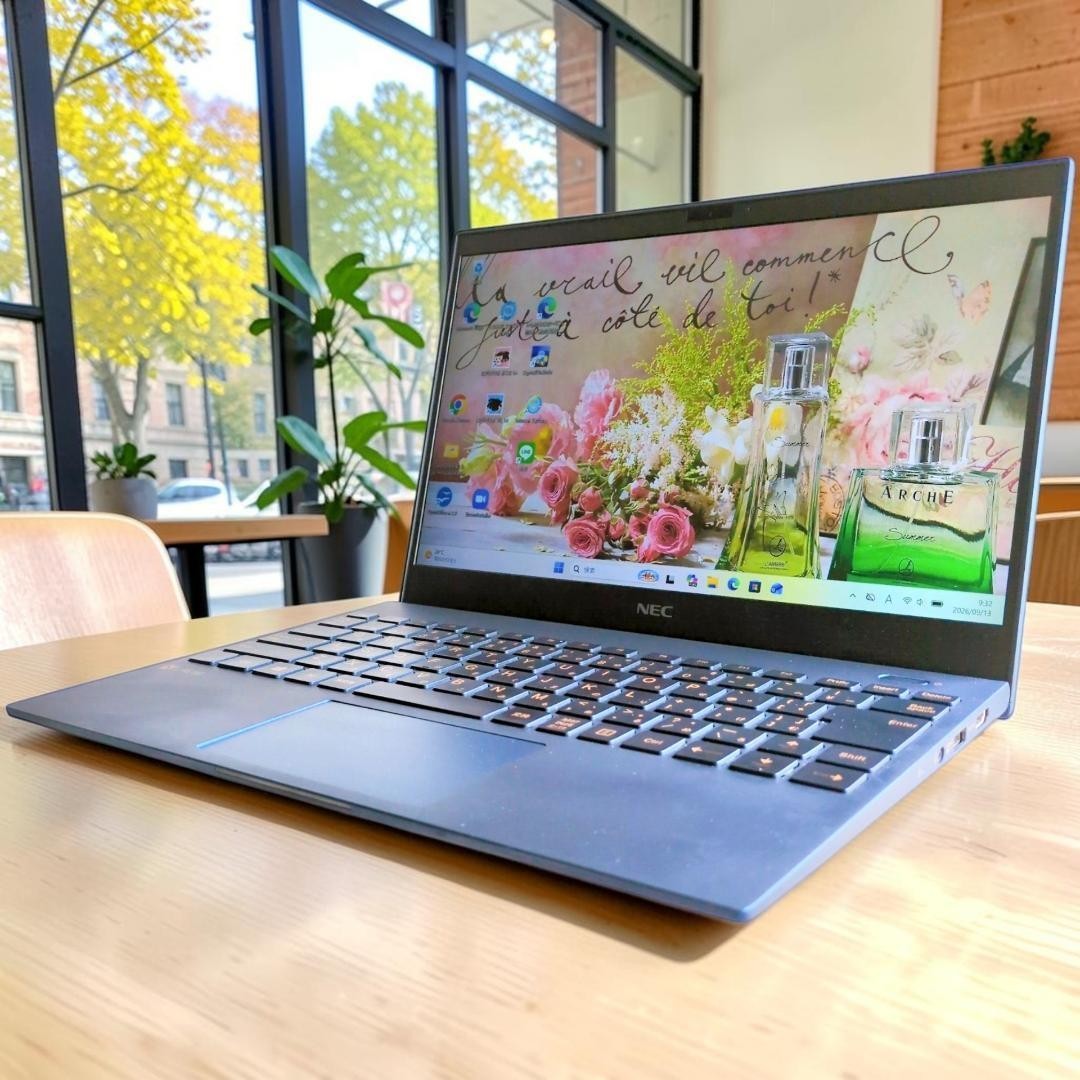 Ultra-Light NEC LAVIE Pro Mobile i7-1165G7 Iris Xe 16GB SSD 512GB 13.3"FHD Win11