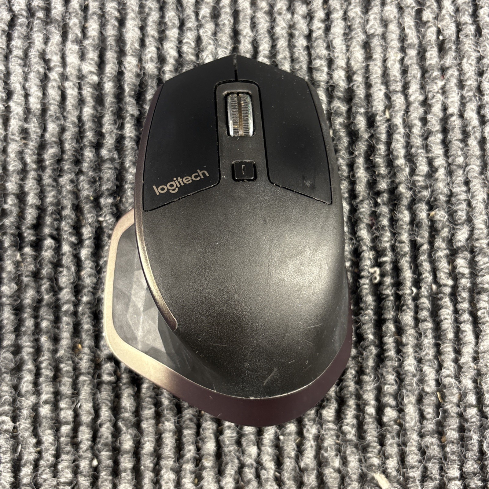 Logitech MX Master (810-005850) Wireless Mouse / No Dongle