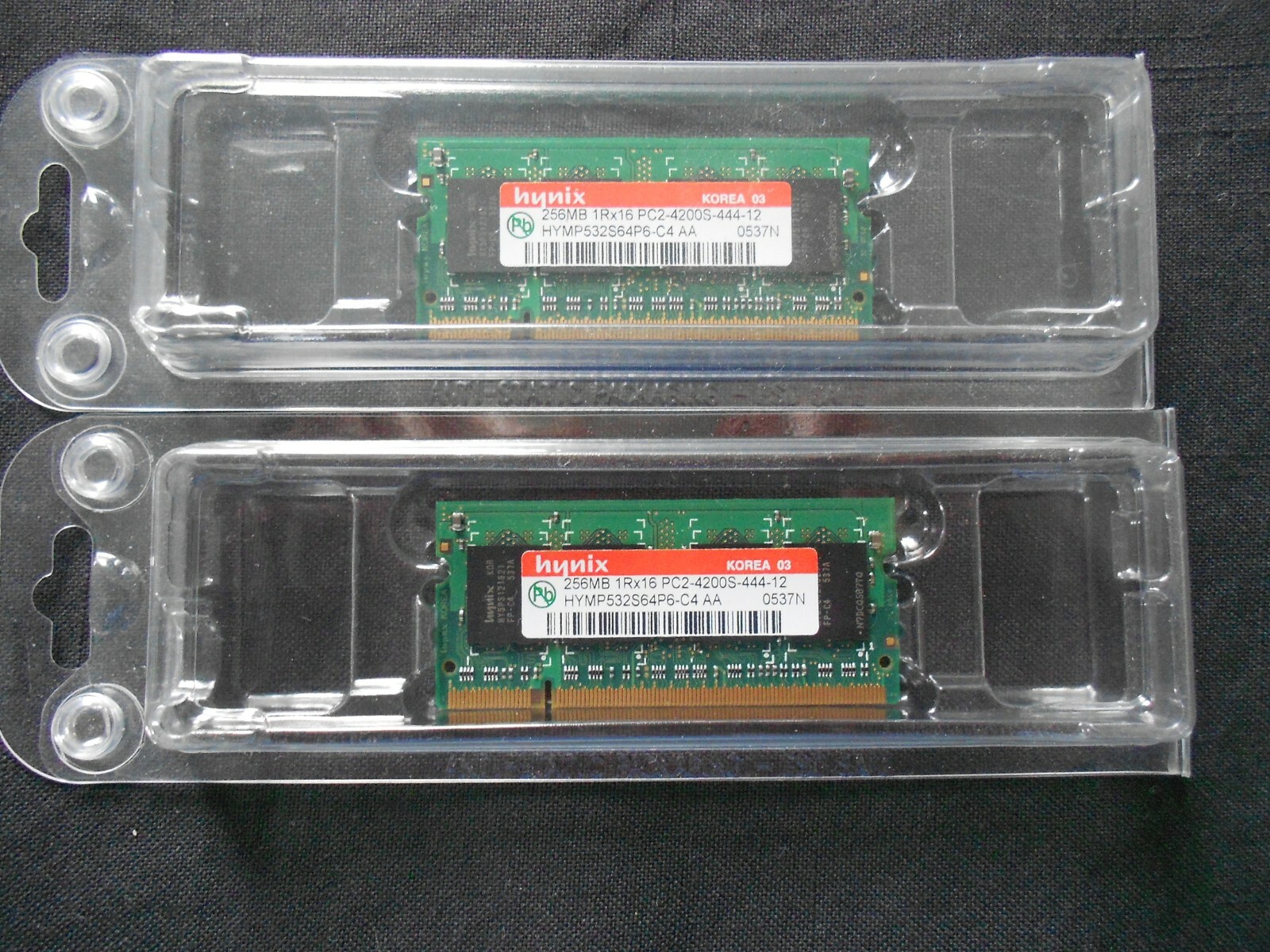 2 - Hynix Ram, 256MB 1Rx16 PC2-4200S-444-12 / HYMP532S64P6-C4 AA 0537N used