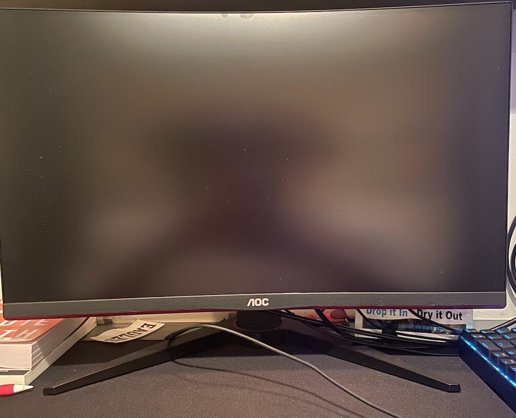 AOC 32 Inch Monitor Curved Frameless Gaming Monitor FHD. Great Condition.