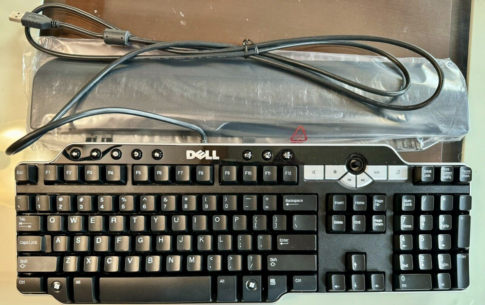 Dell TH836 or Y-UK-DEL1 Multimedia USB Keyboard 2-Port USB Hub WithOUT VOL.KNOB