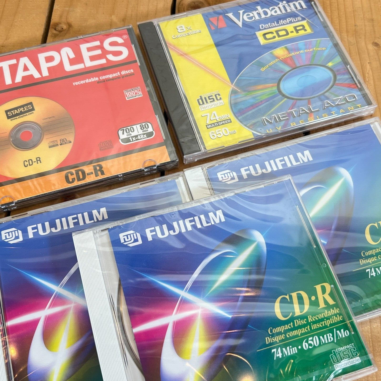 Mixed Lot of 5 Blank CD-R Discs - 3 FUJIFILM, 1 STAPLES, 1 Verbatim - NEW Sealed