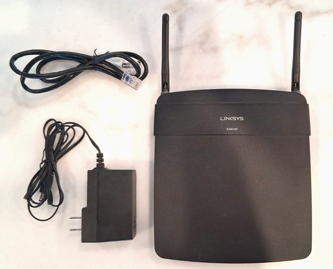 Linksys EA6100 AC1200 Dual-Band Smart Wi-Fi Router Wireless 4-Port Fast Ethernet