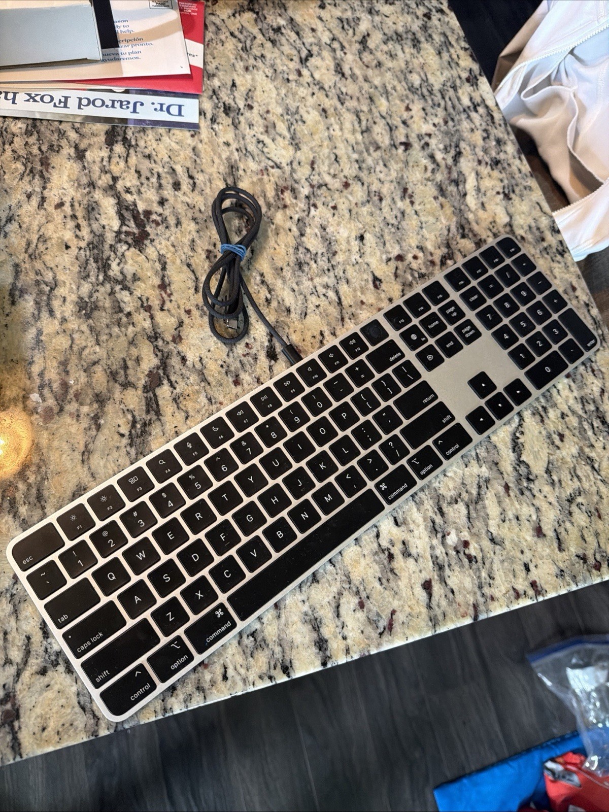 Apple Magic Keyboard Touch ID Numeric Keypad A2520 Black Keys MMMR3LL/A