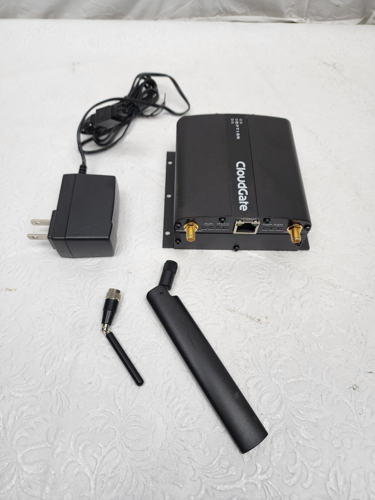 Option CG0198 CloudGate M2M 3G Wireless Gateway Modem Router