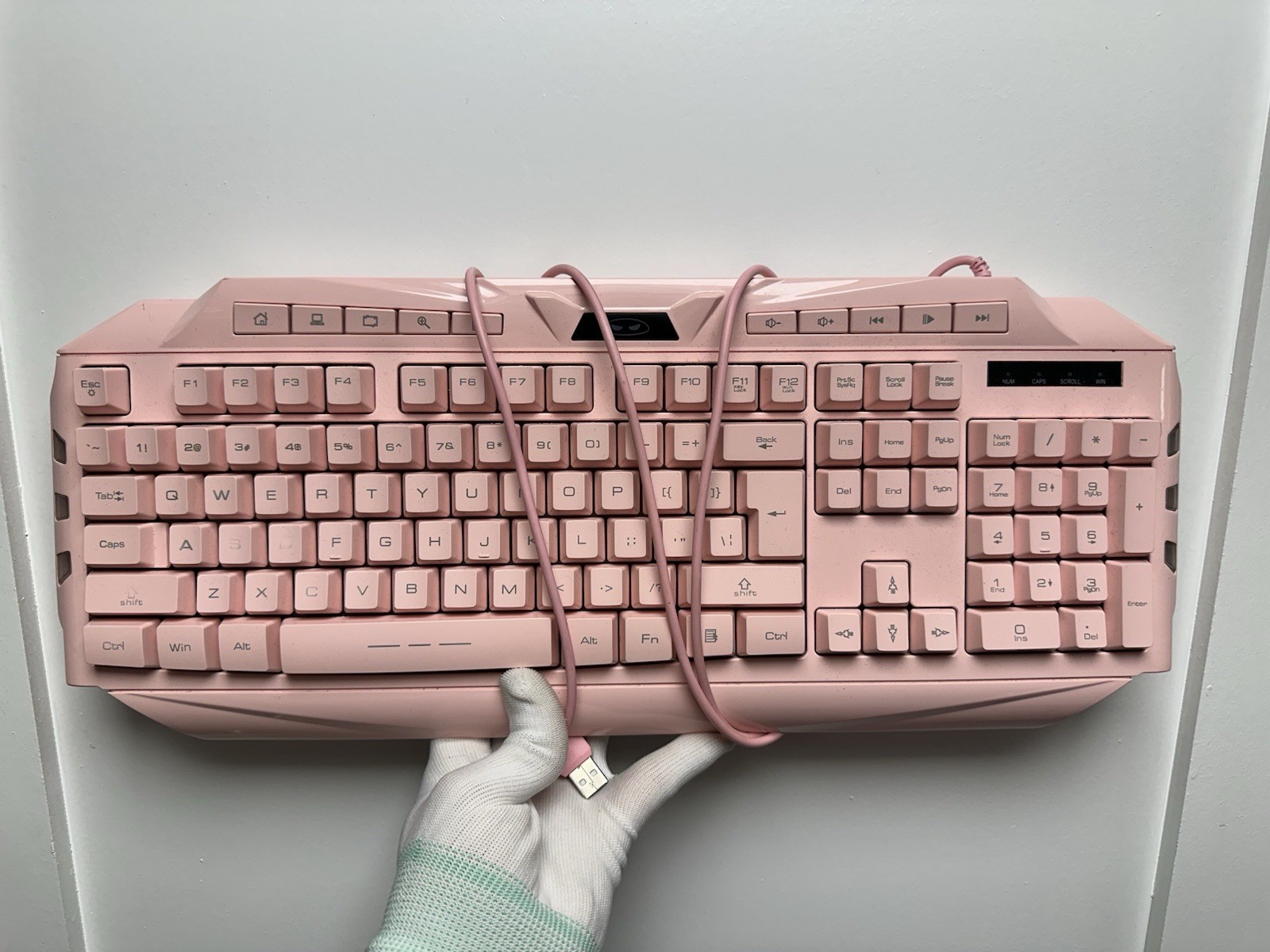 MageGee GK710  Pink Gaming Keyboard with Blue and Purple backlight - Used