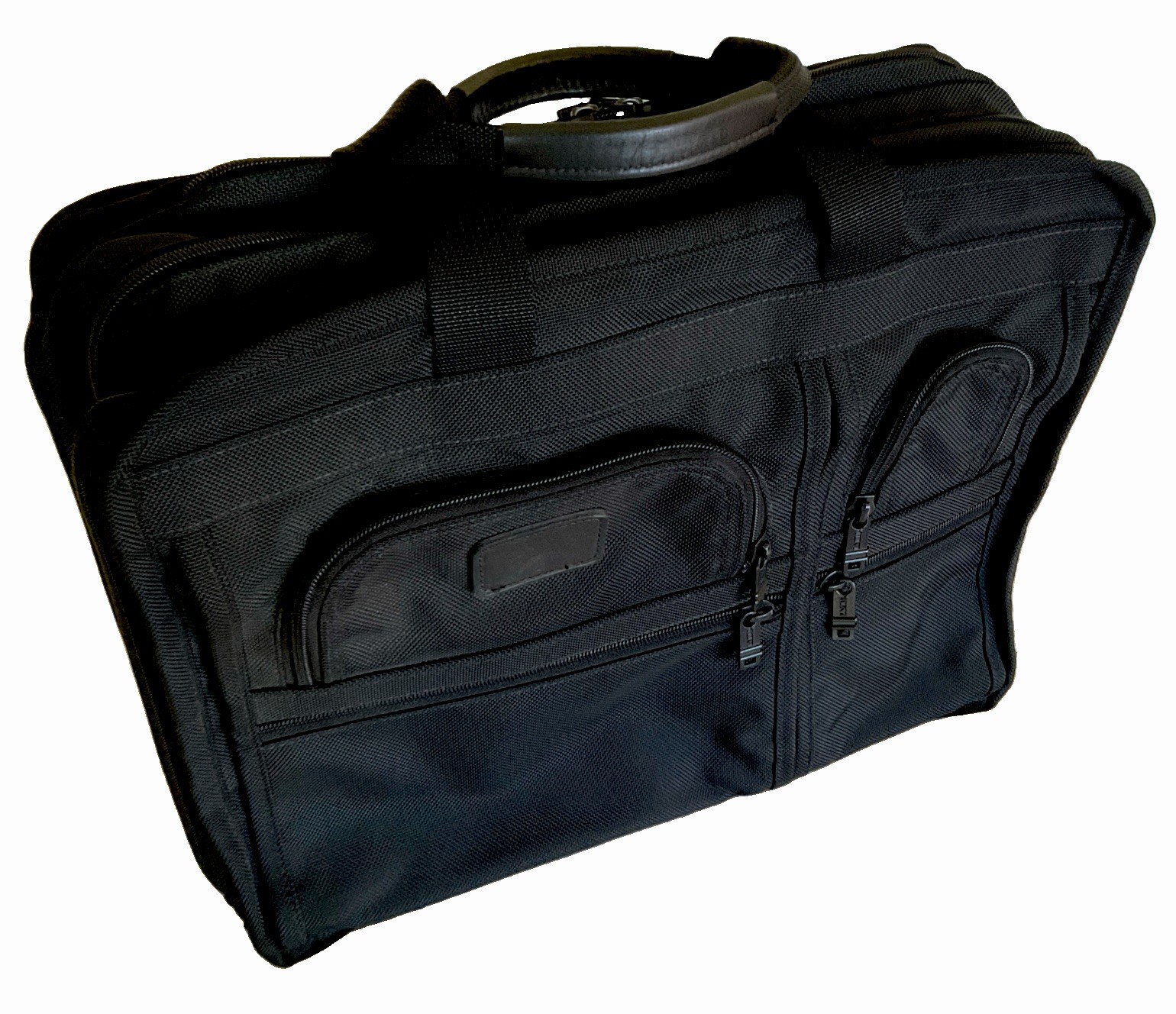 TUMI Alpha Briefcase Bag Black Nylon Expandable Shoulder Strap 17-19 Laptop NICE