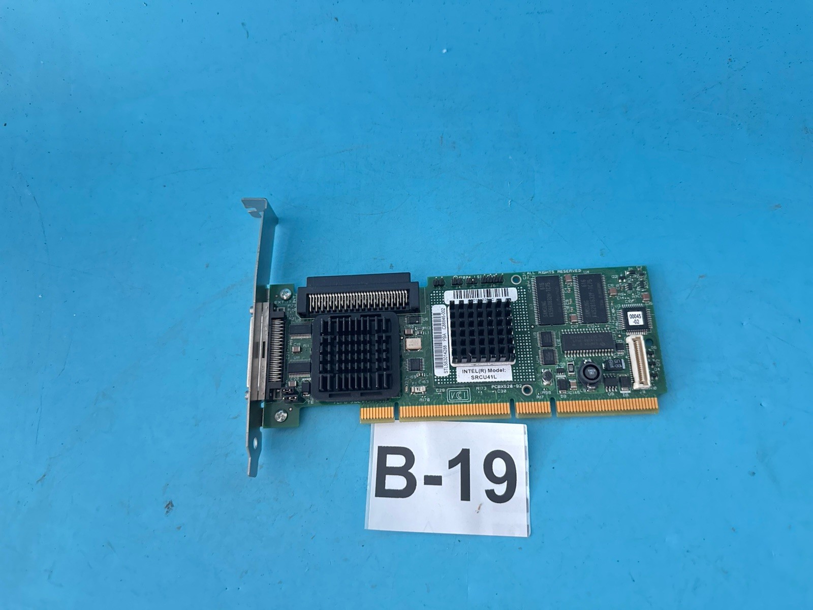 Intel SRCU41L Ultra320 SCSI RAID Controller PCI-X Server Adapter