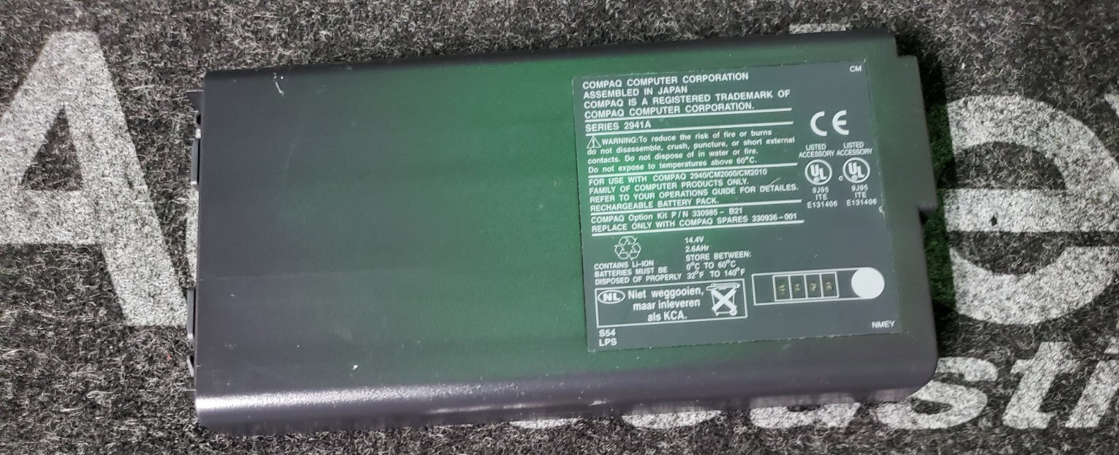 Compaq Battery Series 2941A 347732-001 untested for parts
