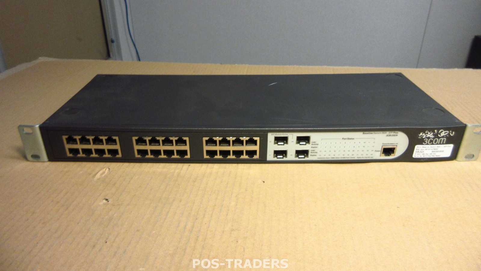 3COM 3CBLSG24 2924 SFP Plus 24-Port Baseline Gigabit + 4x SFP / INCL RACKEARS