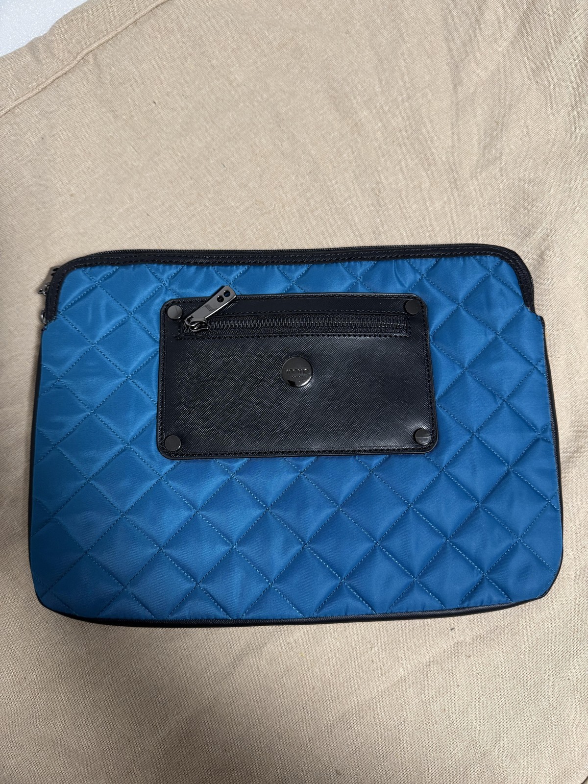 Knomo London Laptop Sleeve Case Quilted Blue Leather Zip Pocket Padded Tablet