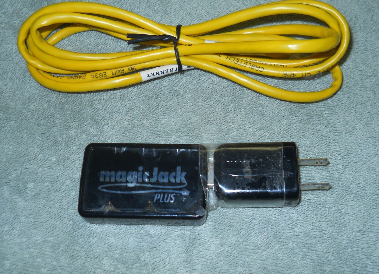 MagicJack Plus K1103 VoIP USB Phone Adapter  AC Power Adapter Open Box