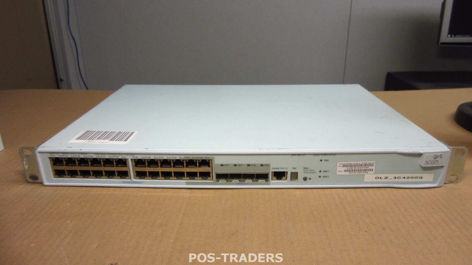 3COM 4200G 3CR17661-91 24-Port 10/100/1000 RJ-45 Gigabit Managed Switch INCL RM