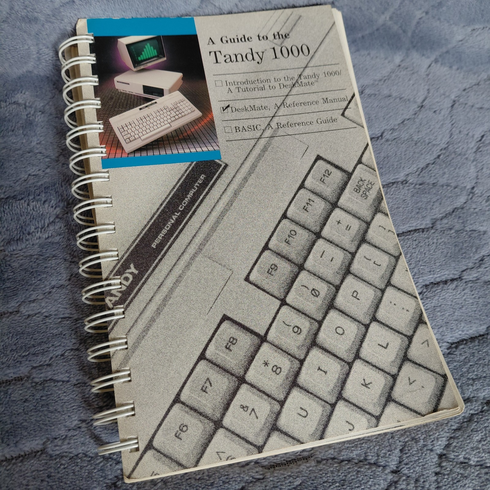 A Guide to the Tandy 1000 Introduction to the Tandy 1000 A Tutorial to DeskMate