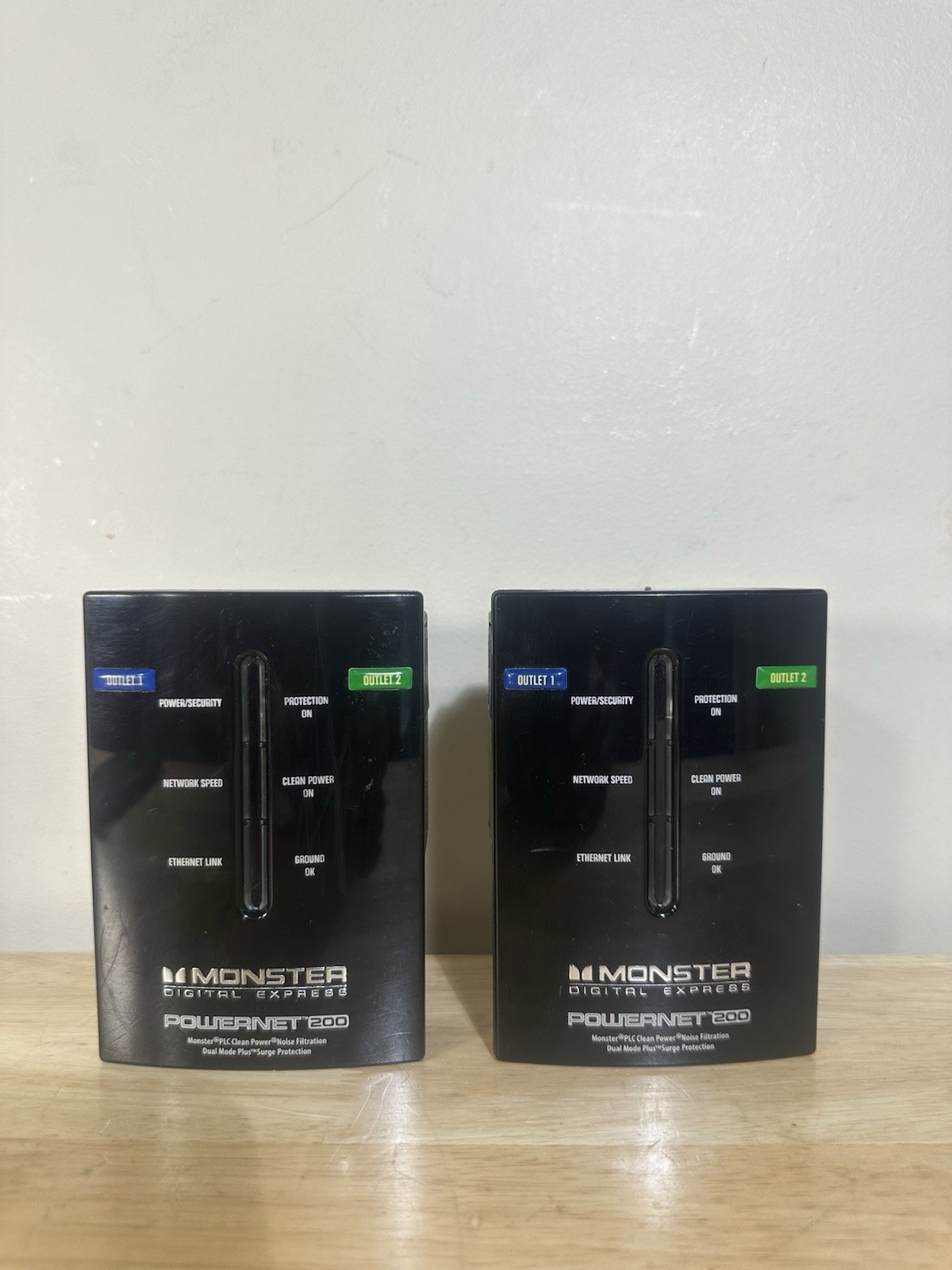 Monster Digital Express Powernet 200 DX PLN200 Clean Power Outlet Network 2 Pack