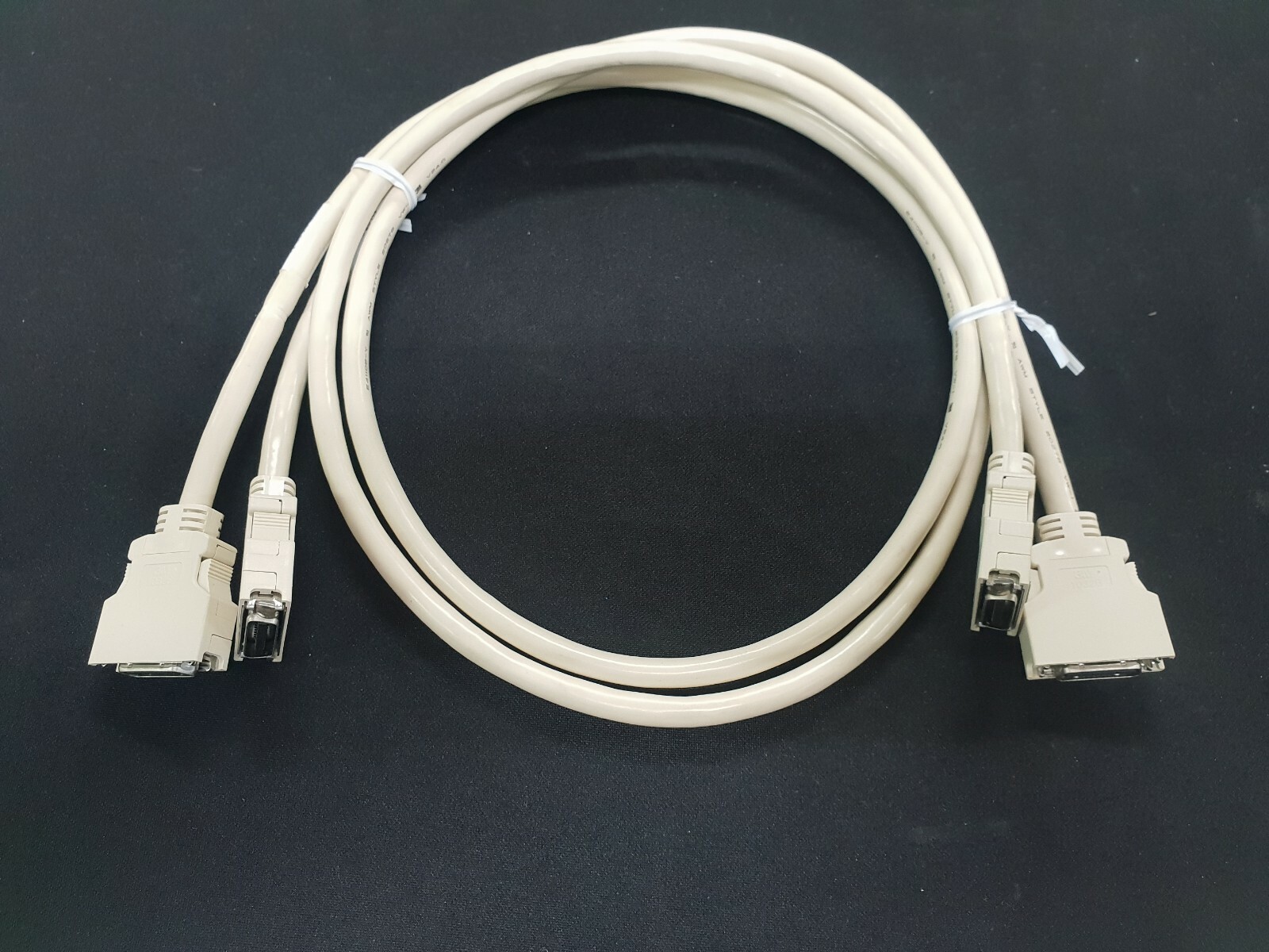 3M 14526-EZHB-100-0QC : Mini D Ribbon Cable (MDR) 1 meter