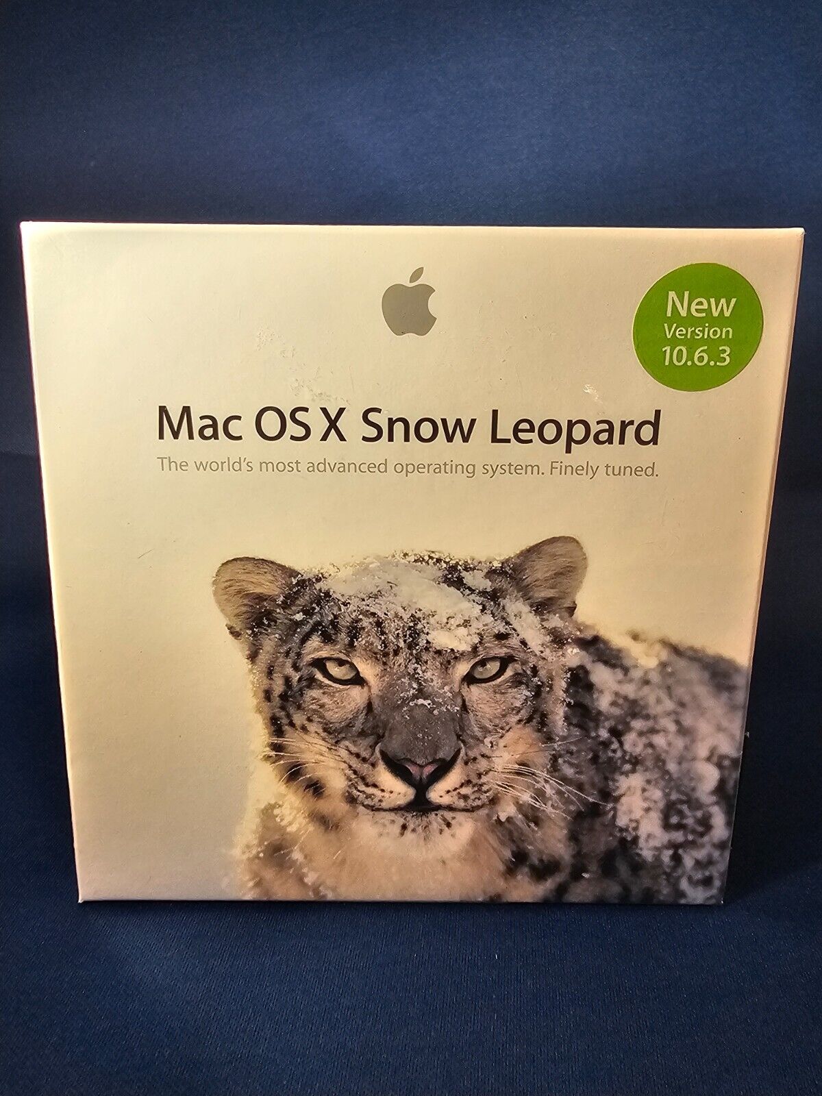 Apple Mac OS X Snow Leopard 10.6.3 Retail MC573Z/A .-= BRAND  NEW =-.  - SEALED