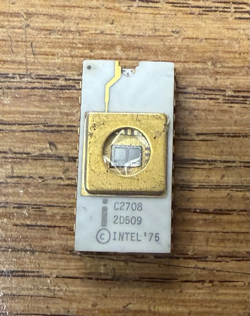 Intel C2708 vintage ceramic white gold EPROM CPU ROM IC chip