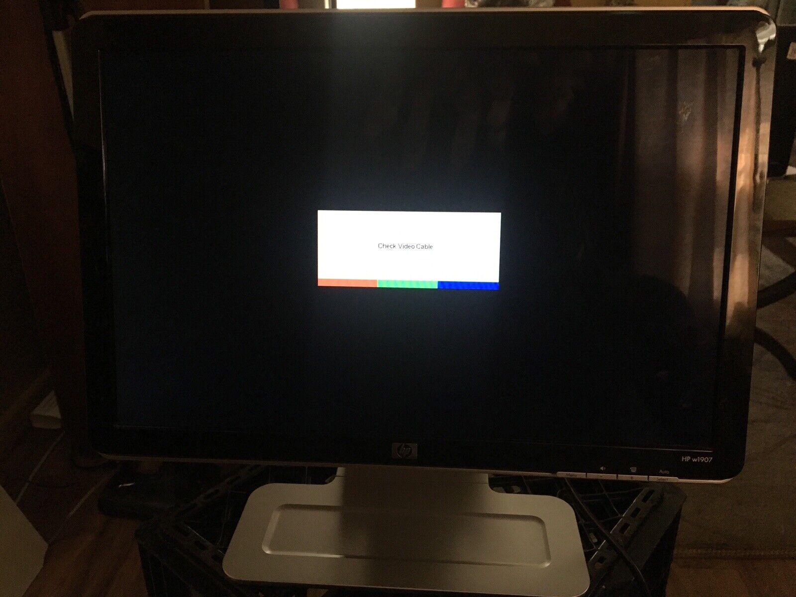 HP W1907 LCD Monitor With Power Cord