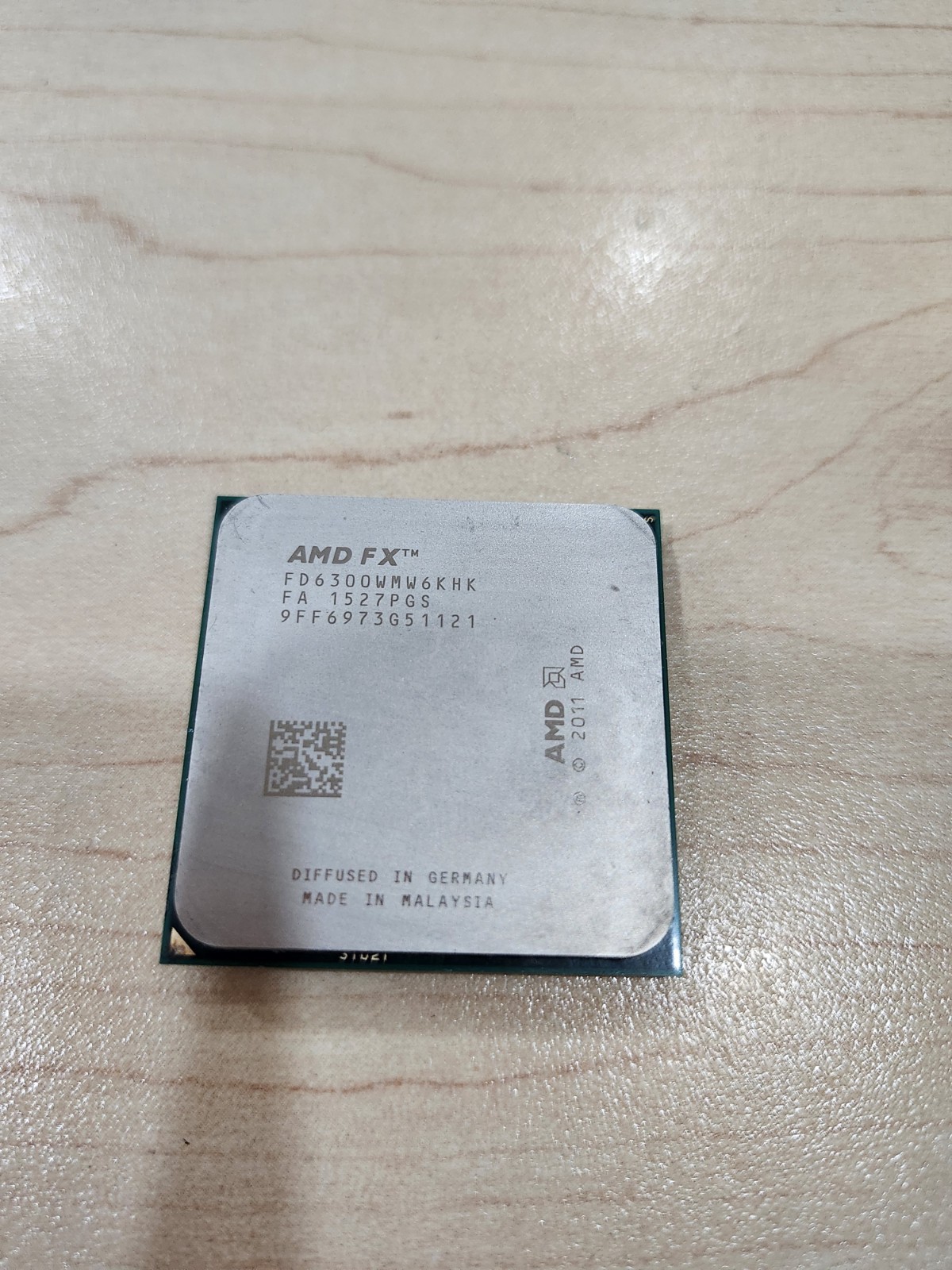 AMD FX-6300 3.5GHz 6-Core AM3+ CPU --SLIGHTLY BENT PINS--