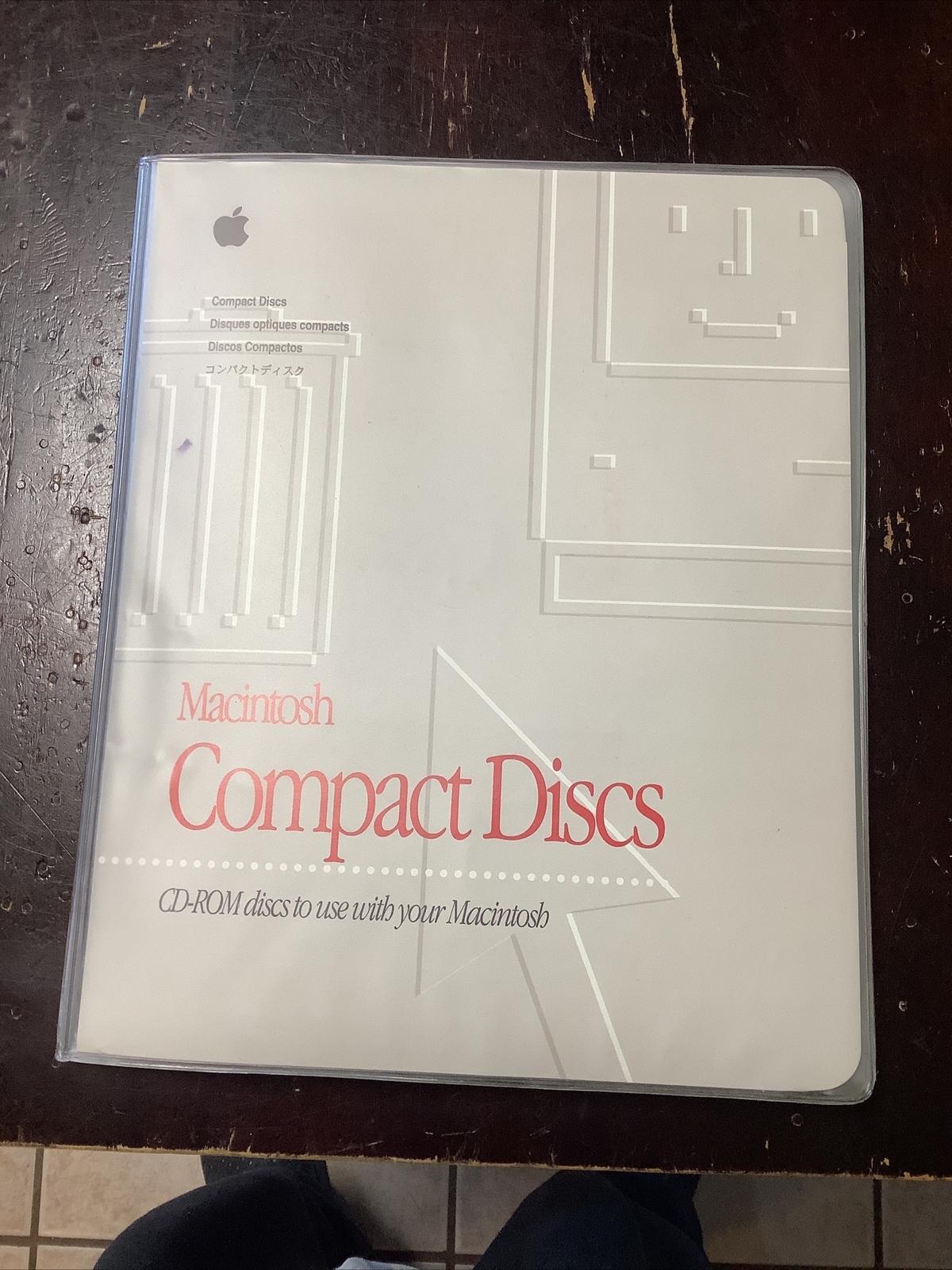 1994 Apple Macintosh 9 Computer CD-ROM Discs & Original Apple Case
