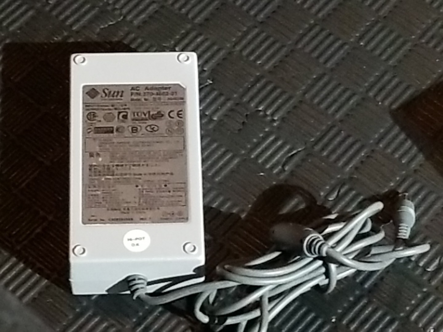 Genuine OEM Sun Microsystems A/C Adapter 14V 3A 370-4682-01 AD-4214N Charger