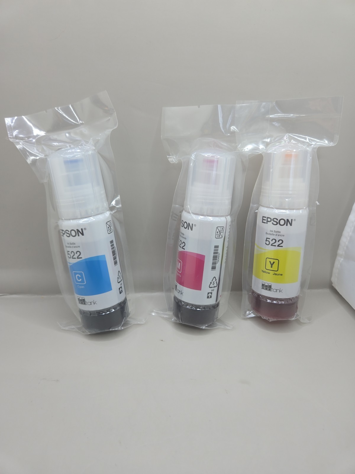Epson 522 EcoTank Ink Bottles – 3 Color Set ( Cyan, Magenta, Yellow) Sealed New.