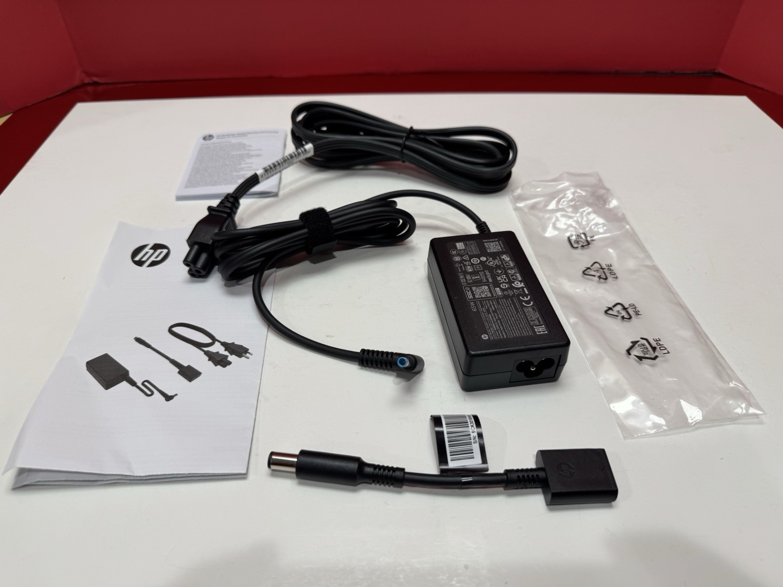 Lot Of 10 HP 65W Smart AC Adapter Blue Tip With Adapter To Regular 