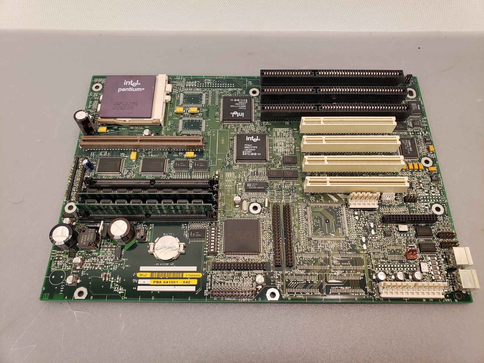 Vintage Intel Advanced/EV 430FX Socket 7 Motherboard Pentium 133 32MB ISA Tested