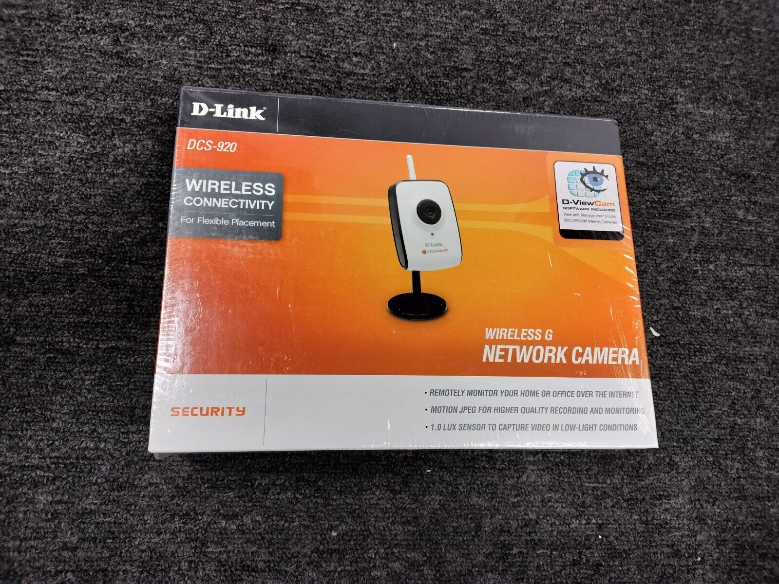 D-Link (DCS-920) Wireless-G Internet Camera NEW*SEALED*