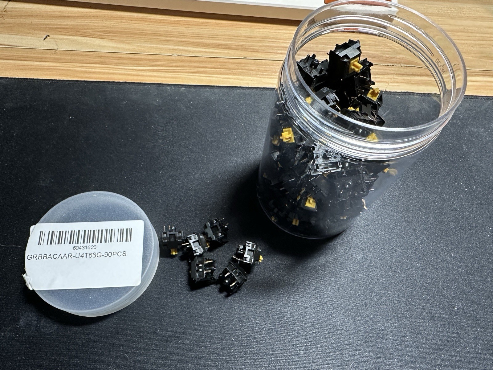 Gazzew Boba U4T  Thocky Tactile Switches for Mechanical Keyboard (90)