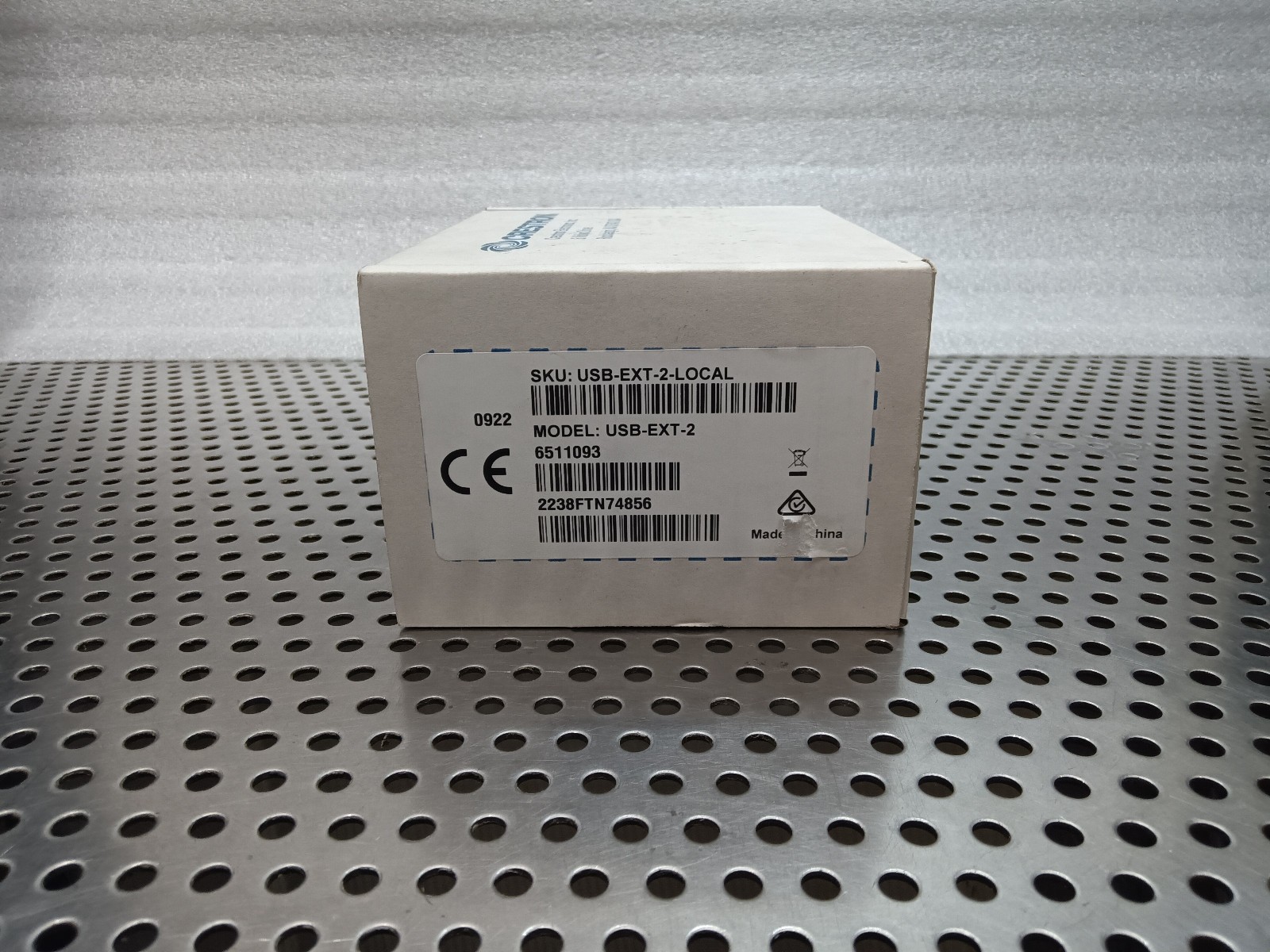 New Crestron USB-EXT-2-LOCAL USB over Category Cable Extender Plate 6511093