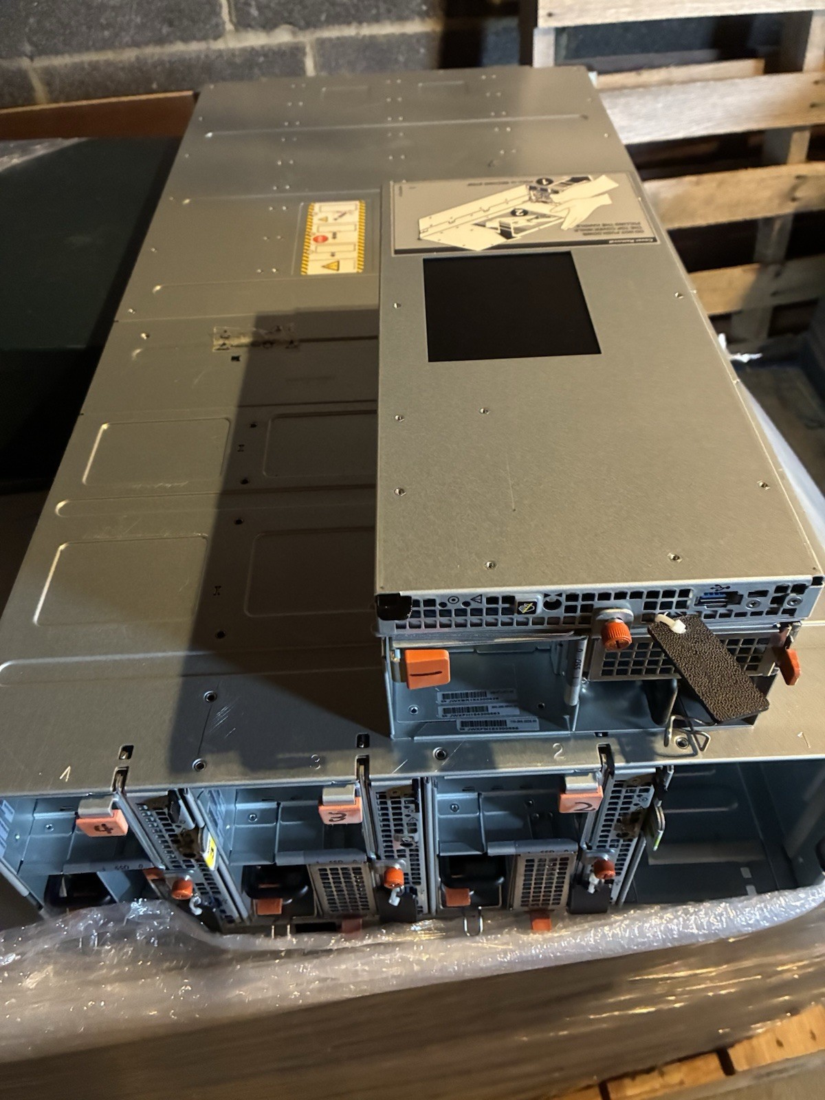EMC Isilon H400 Controller no memory or disk drives