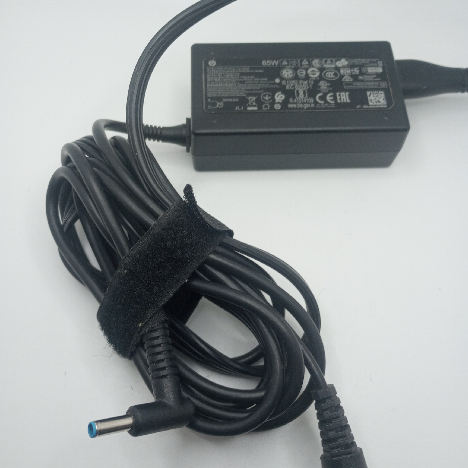 #T) HP OEM AC Adapter Charger 65W 19.5V 3mm Tip 710412-001 L25298-014