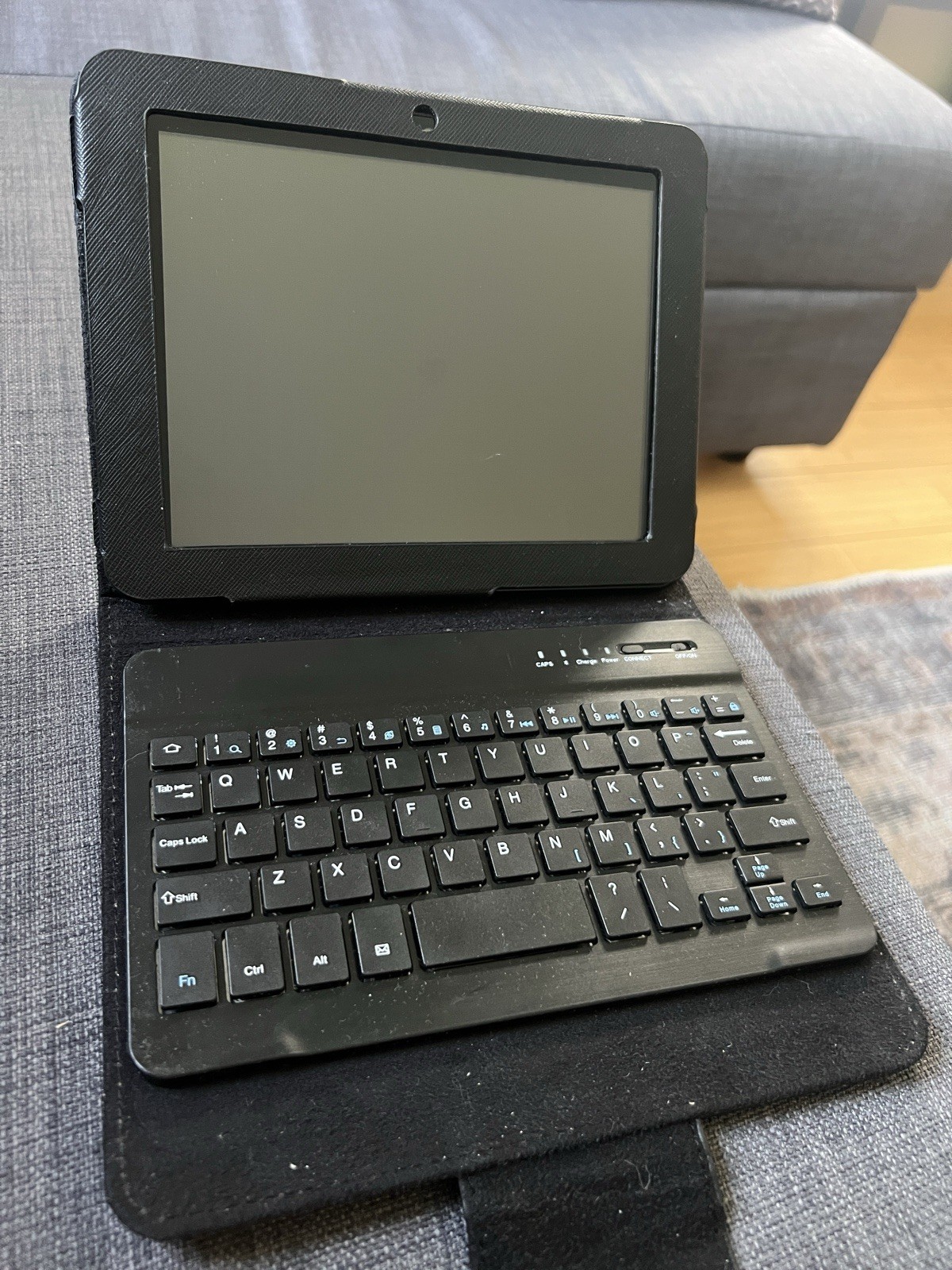PROSCAN PLT8235GBT-KBT-BLACK Tablet + Bluetooth Keyboard + Stand Case