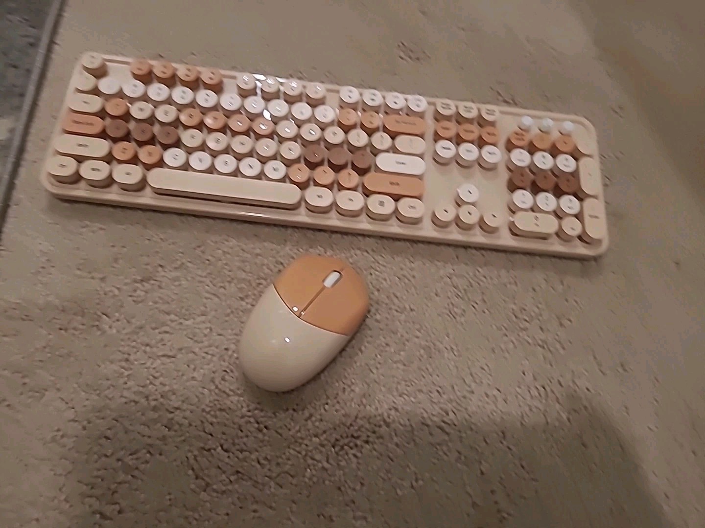 Mofii Sweet Wireless Keyboard and Mouse Combo Set, Milk Tea Colorful