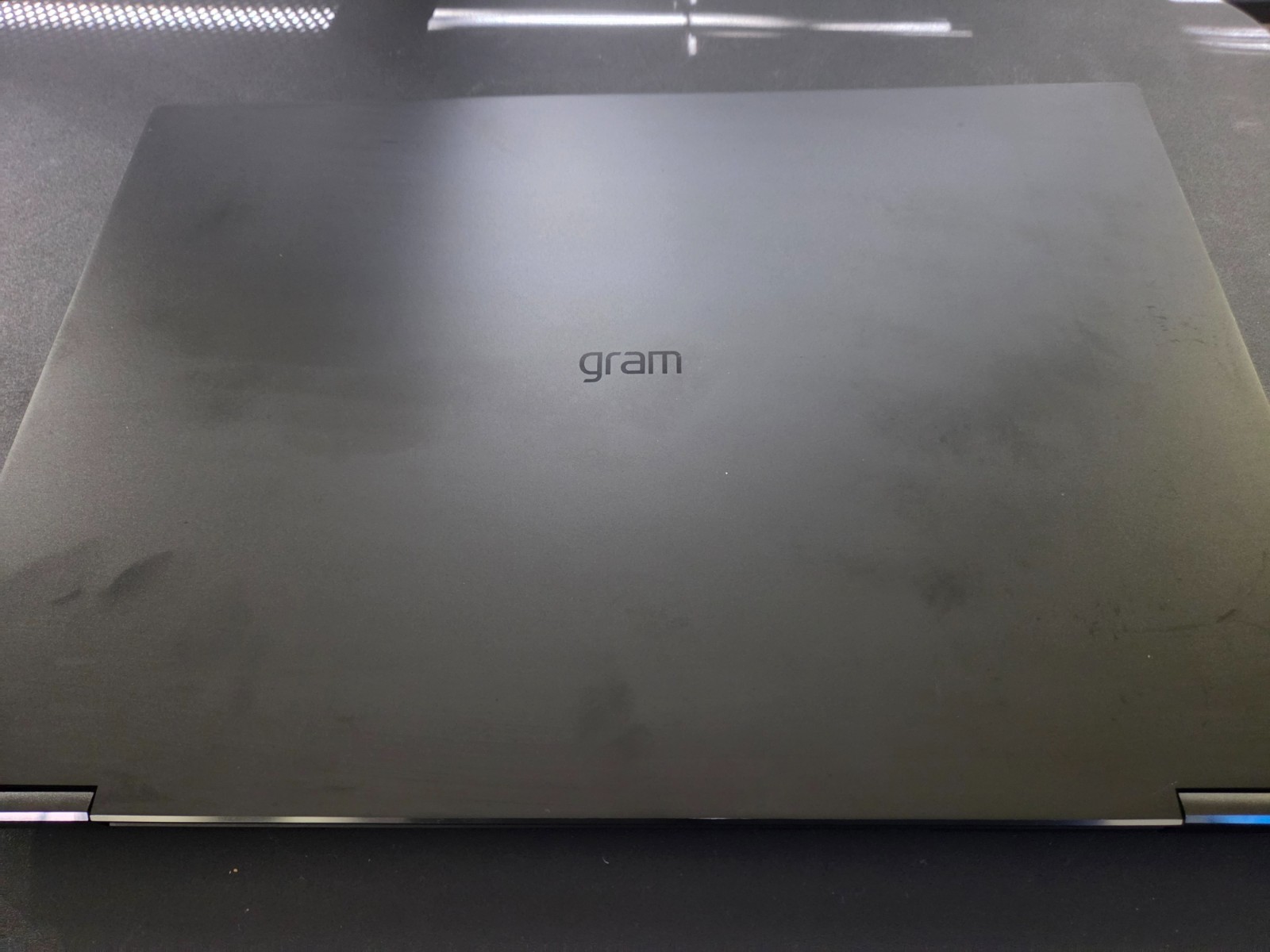 16 inch LG Gram 360 Touchscreen
