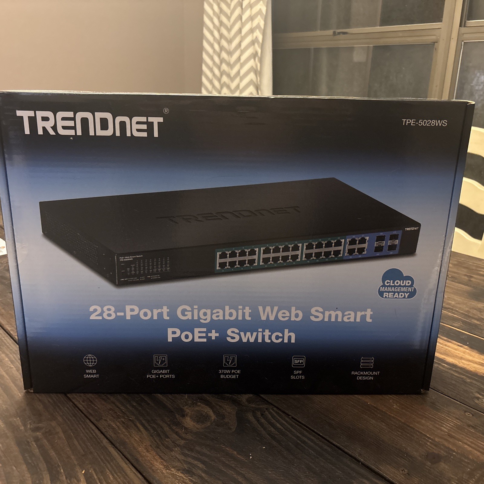 *BRAND NEW* TRENDnet TPE-5028WS 28-Port Gigabit Web Smart PoE+ Switch (370W) L2