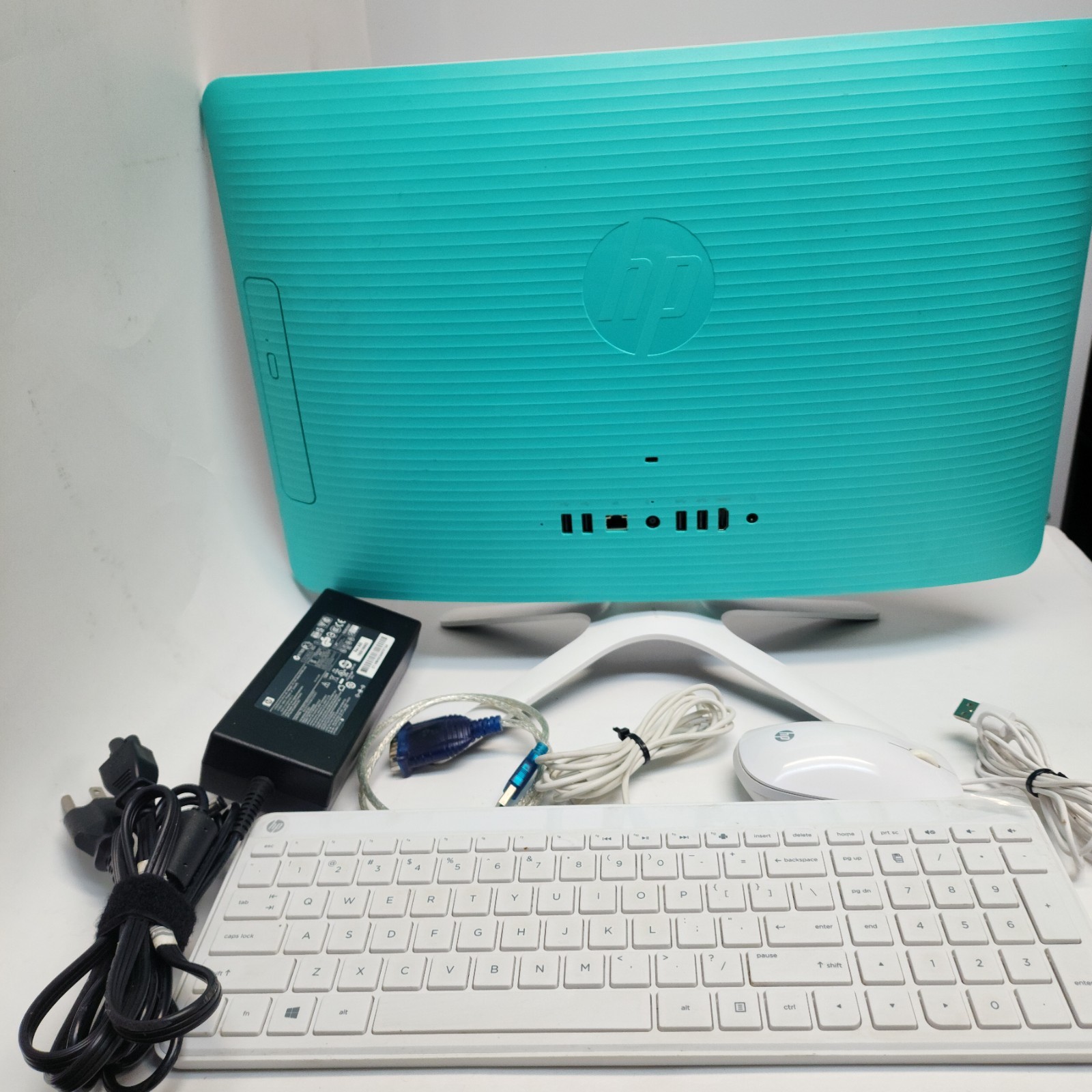 Rare TEAL-HP All-in-One Vintage Desktop Computer, Factory Keyboard & Mouse Works