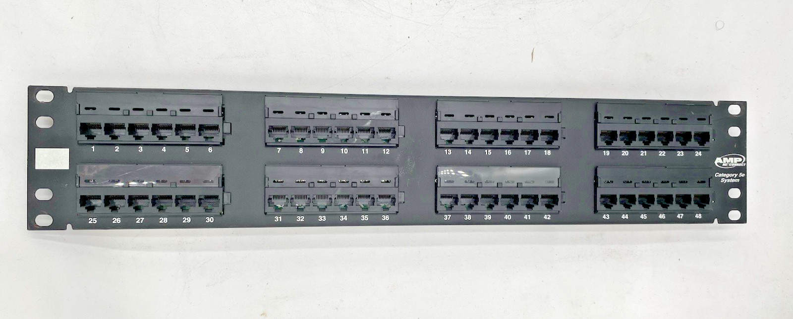 AMP 48 port patch panel CATEGORY 5E SYSTEM - P/N 406331-1