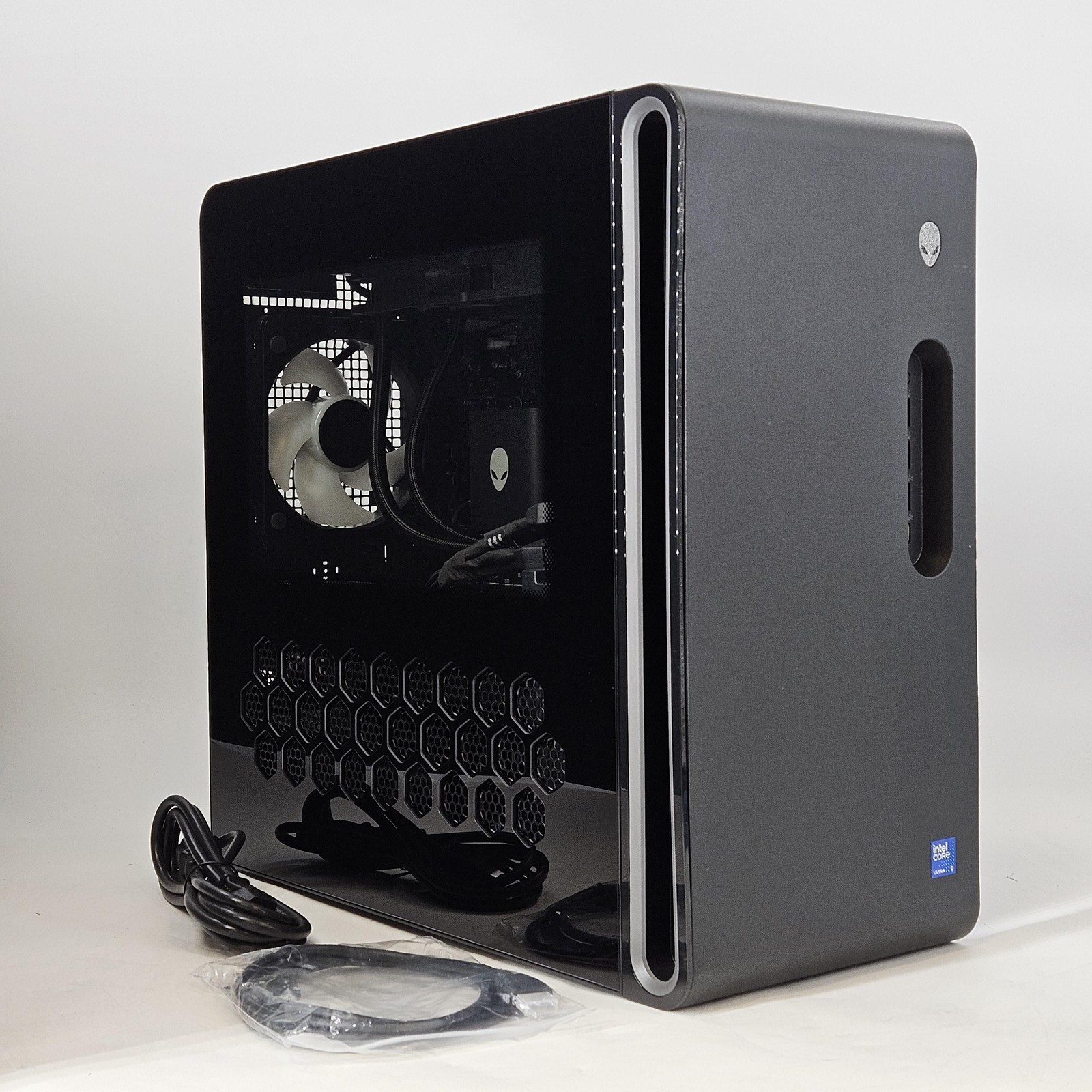 Dell Alienware Aurora ACT1250 3.7 GHz Ultra 9 285K 32GB 2TB RTX 5080 Excellent