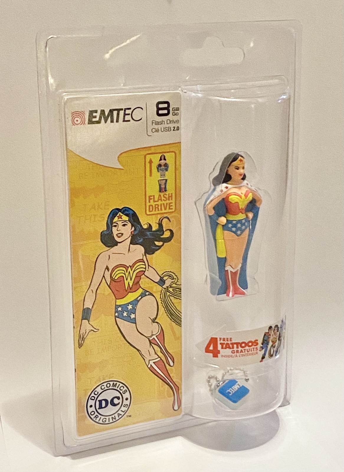 RARE DC Comics Wonder Woman 8 GB USB Flash Drive Collectible, 2.5” Height