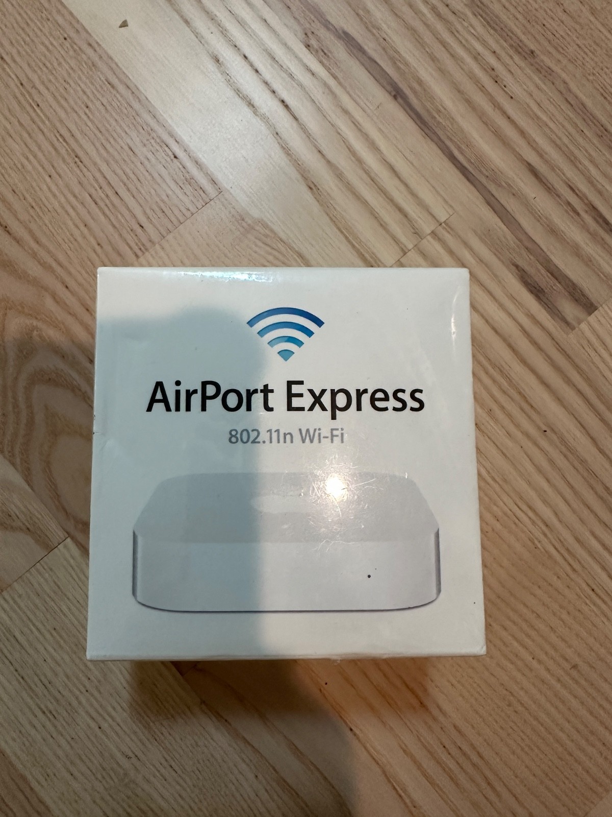 Apple MC414LL/A  AirPort Express Base Station Wireless Router - Sealed New