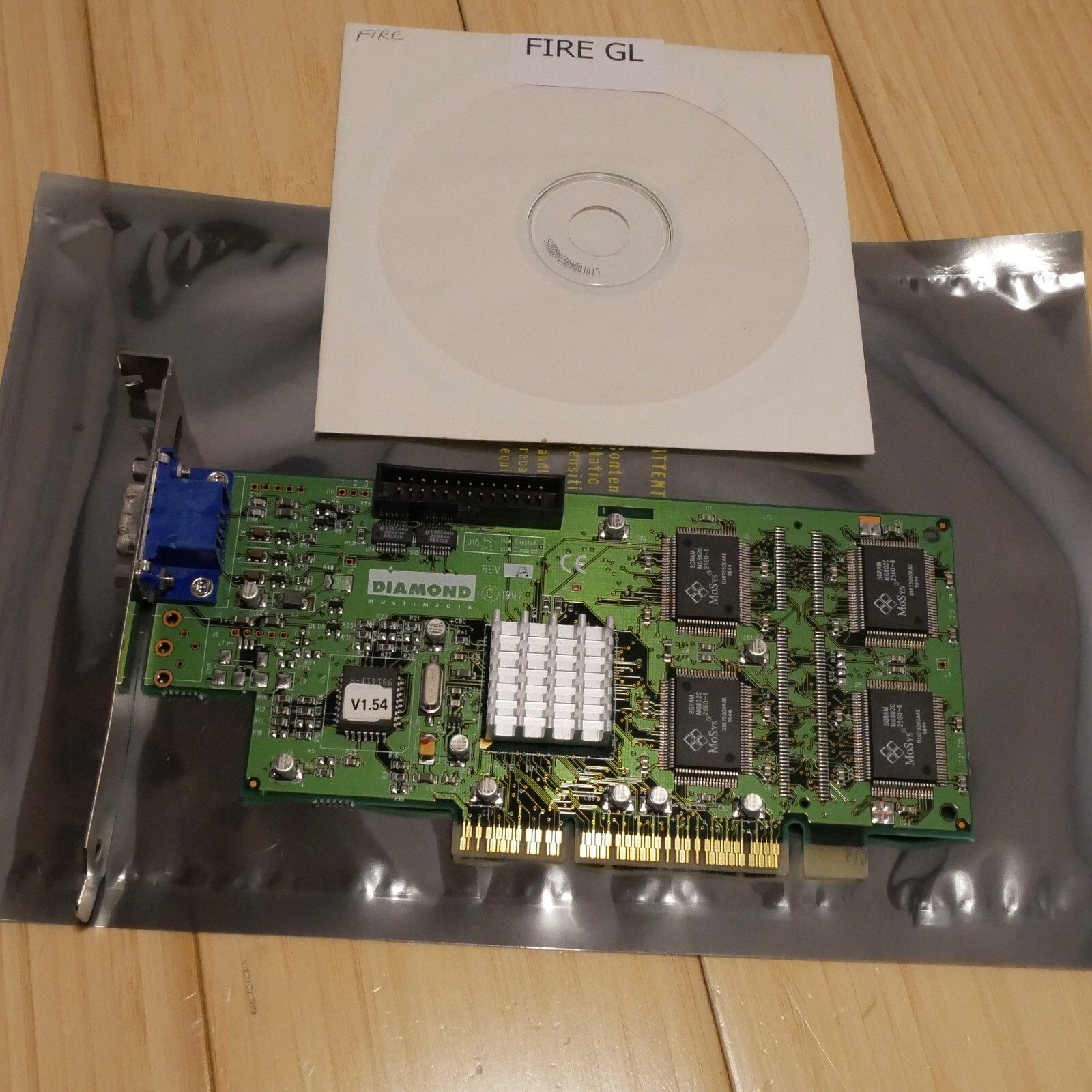 Diamond Fire GL 1000 1K PRO 8 MB AGP Video Card VGA & Driver CD - Tested 06