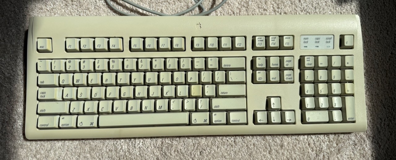 Vintage Apple Design M2980 Keyboard 1994
